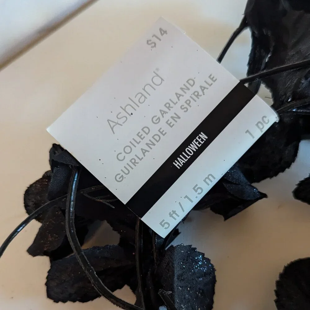 NWT Black Roses Garland Valloween Decoration Goth Floral Ashland Home Decor